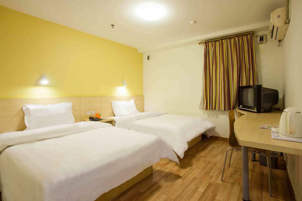7Days Inn Hengyang West Jiefang Road University Of South China 部屋 写真